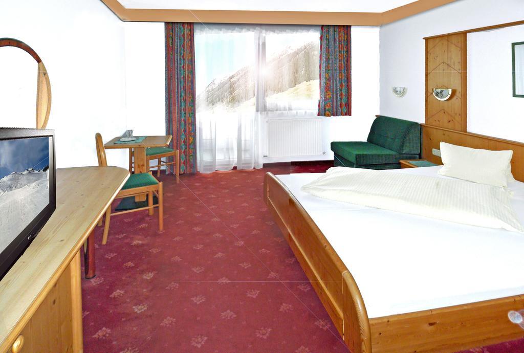 Hotel Germania イシュグル エクステリア 写真