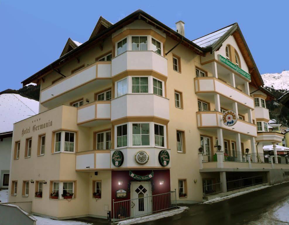 Hotel Germania イシュグル エクステリア 写真